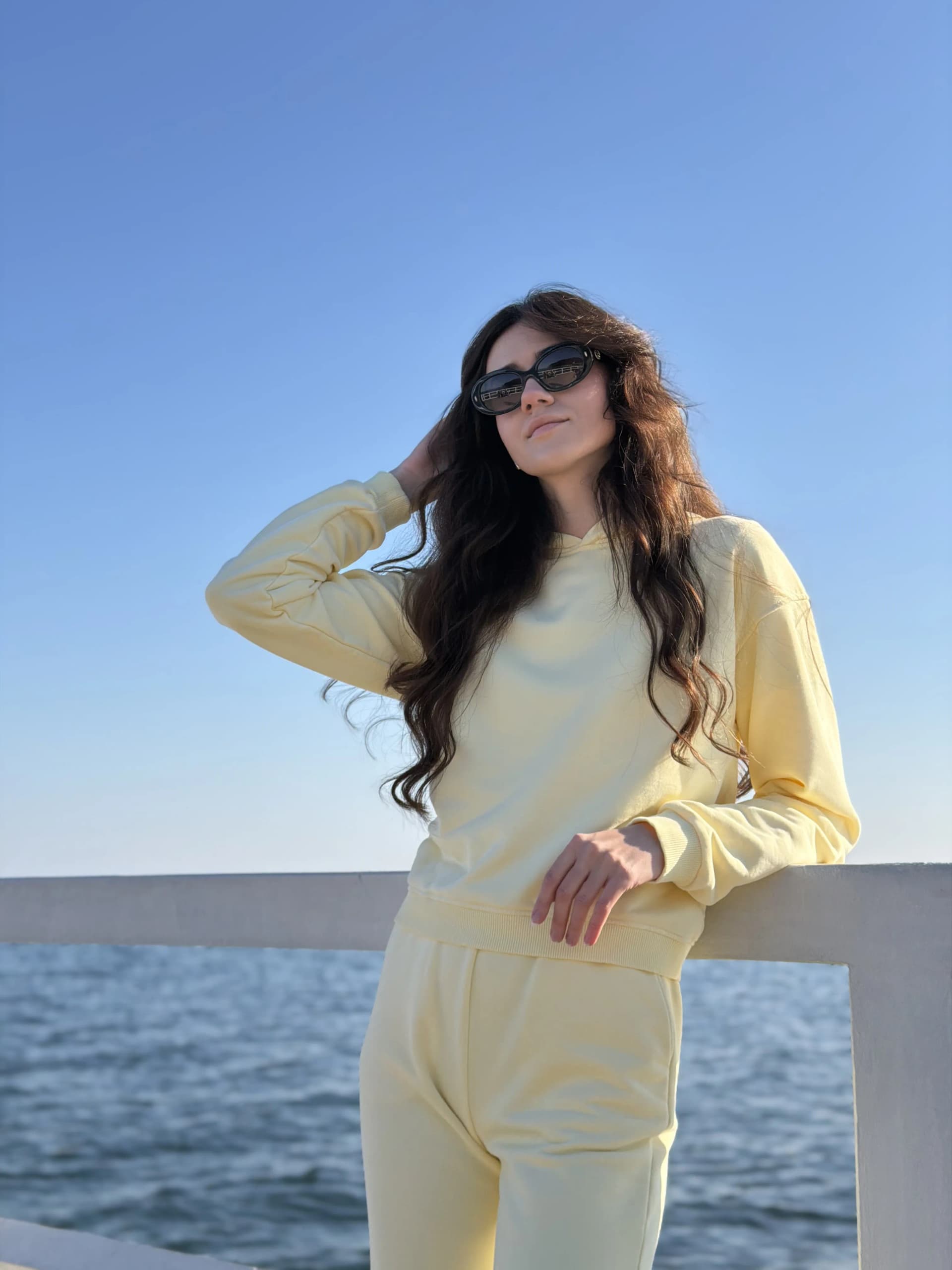 Założycielka QORA w dresie